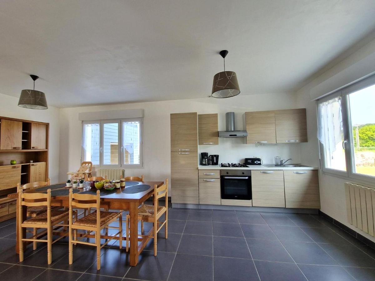 Cottage, Plevenon ภายนอก รูปภาพ