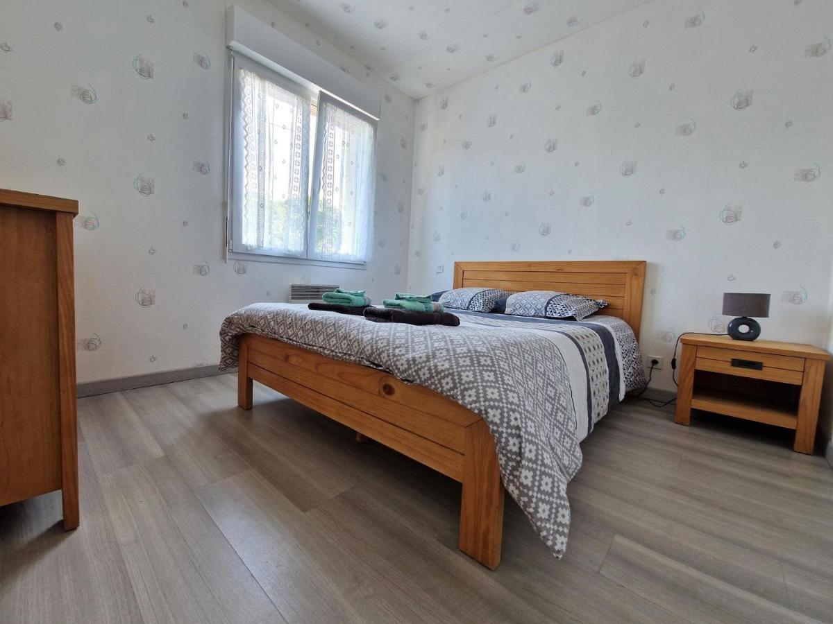 Cottage, Plevenon ภายนอก รูปภาพ